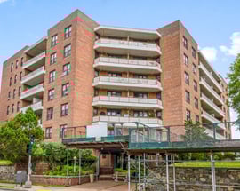325 King Street  #4D