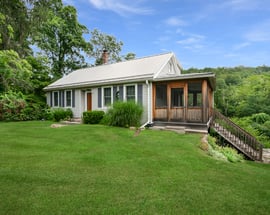 2 Valley Road