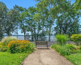 288 S Buckhout #288