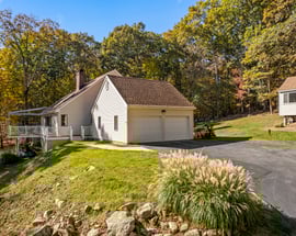 137 Upper Pattagansett Road