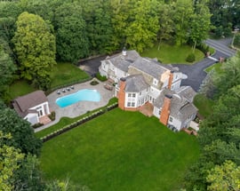 1421 Oenoke Ridge