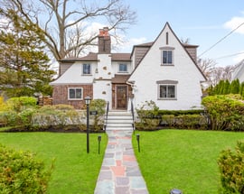 200 Larchmont Avenue