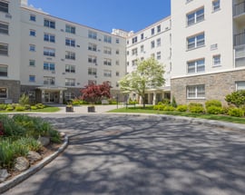 1 Stoneleigh  #5M