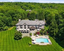 1 Laurelwood Court