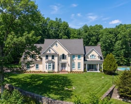 48 Coach Light Drive