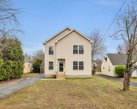 39 Robbins Avenue