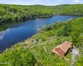 13 Hayes Pond Rd