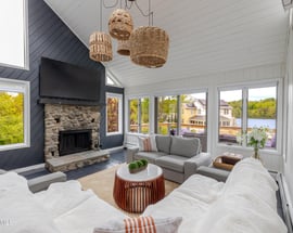 10 Buckingham Ln