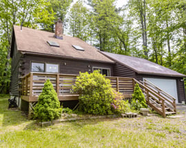 48 Canterbury Ln