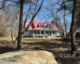 7 Poirot Rd
