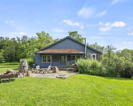 451 Williamstown Rd
