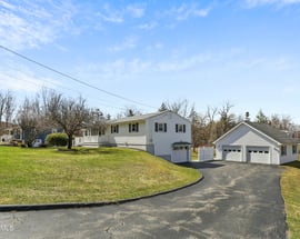 70 Brooks Heights