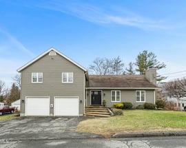 195 Wells Ave