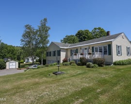 792 Middle Rd