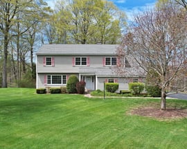 7 Cedar Ln
