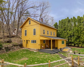 43 Hart St