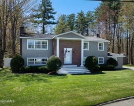 54 Pinehill Ter