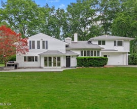 10 Bowman Drive