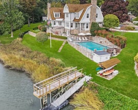 18 Shoal Point Lane