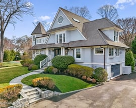 26 Glen Avon Drive