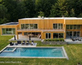 33 Ford Road