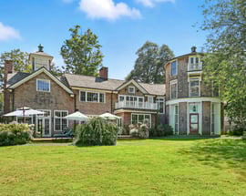 11 Carriage House Road