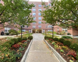 120 E Hartsdale Avenue  #1R