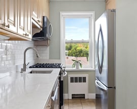 30 E Hartsdale Avenue  #4D