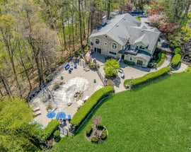12 Rollingwood Drive