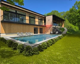 8 River Vista Drive