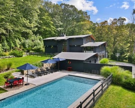 21 Black Spring Road