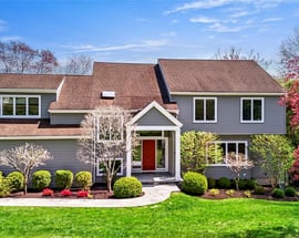 117 Deerfield Lane N