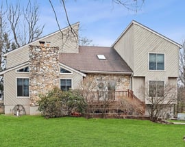 4 Tall Pines Court
