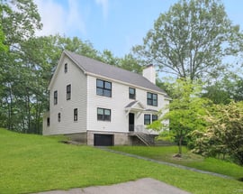 16 Bramblebrook Road