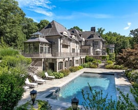 17 Cowdray Park Drive