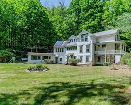 1 Chestnut Plain Rd
