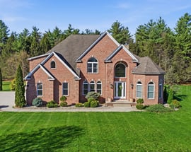 9 Nicholas Ln