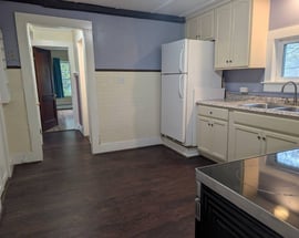 11 Mechanic St #11