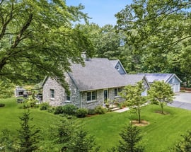 33 Rattle Hill Rd