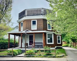 14 Main St