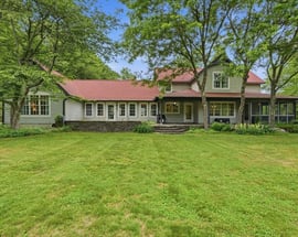 18 Eveningstar Dr