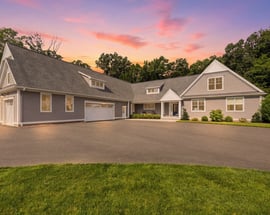 82 Churchill Dr