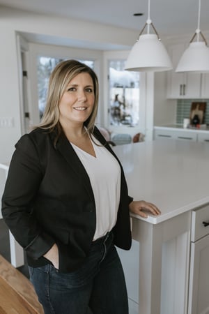 Danielle Giulian photo 4