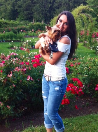 Monika Niaka photo 4