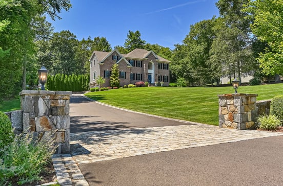 39 Winthrop Woods Road