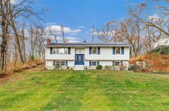 39 Cold Spring Circle