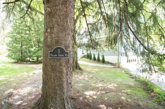 5 Hollow Spring Road