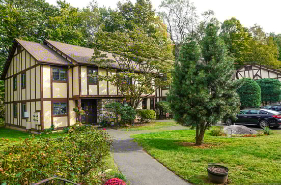 450 Swanson Crescent