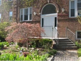 70 Strawberry Hill Avenue #APT 1-2D