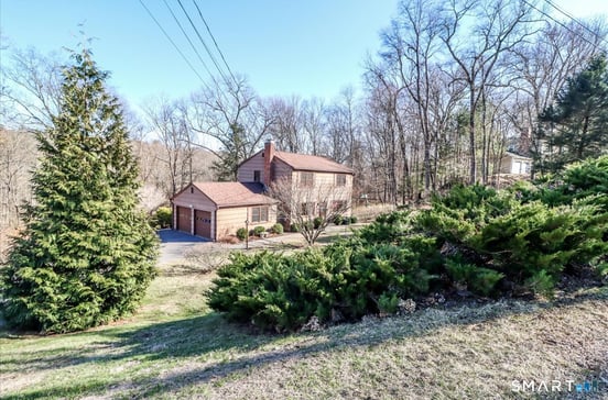 11 Willow Road